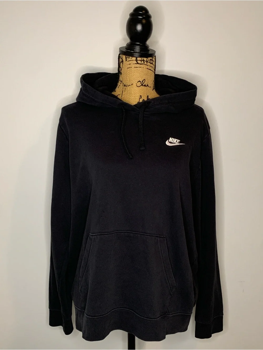 Nike Long Sleeve Drawstring Black Hoodie with Kangaroo Pocket